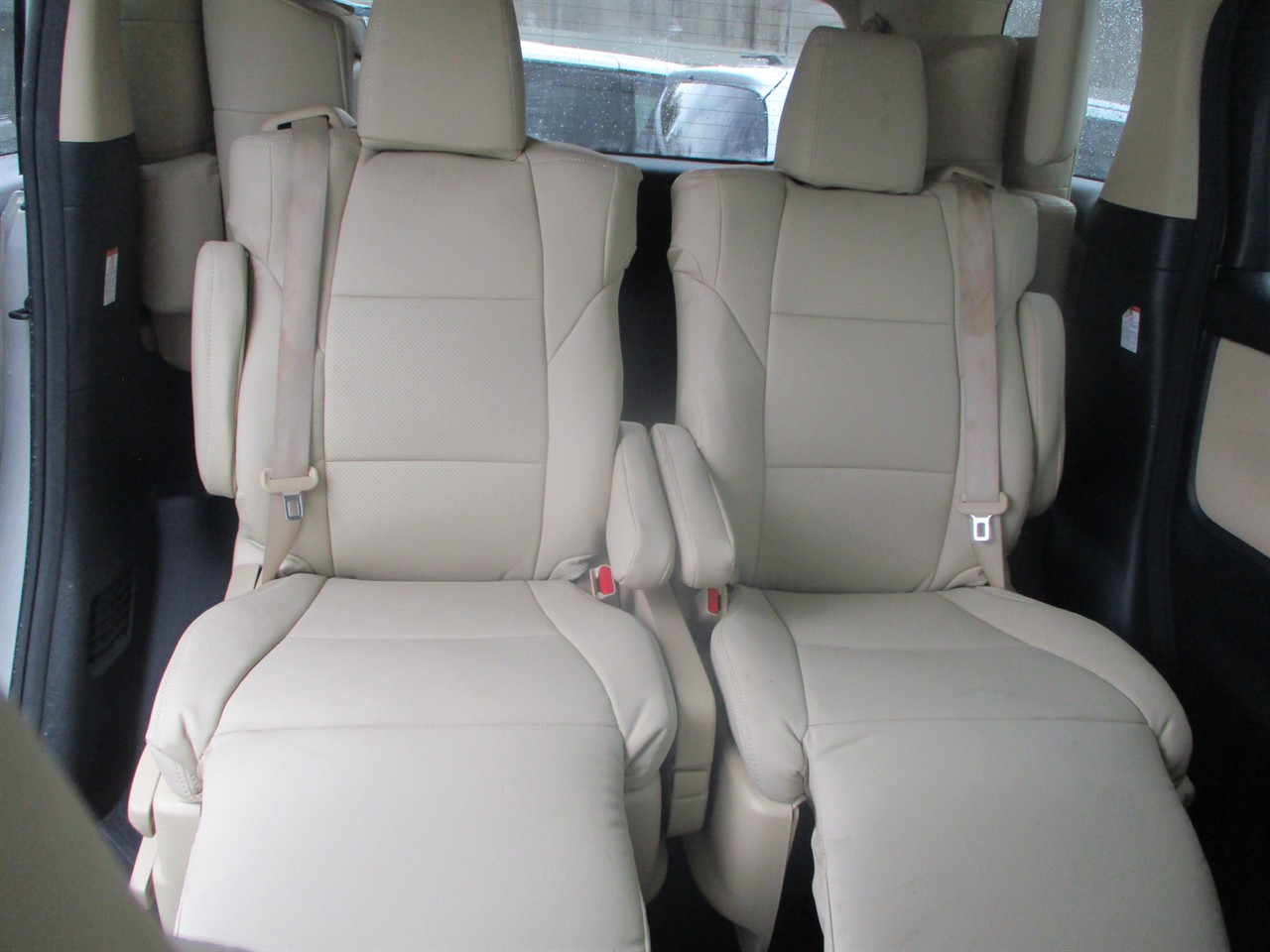 2017 Toyota Alphard Hybrid Carousel 5