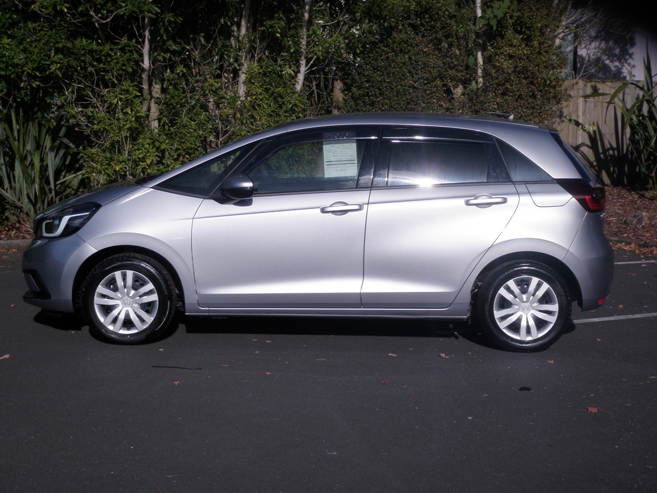 2021 Honda Fit HYBRID Carousel 1