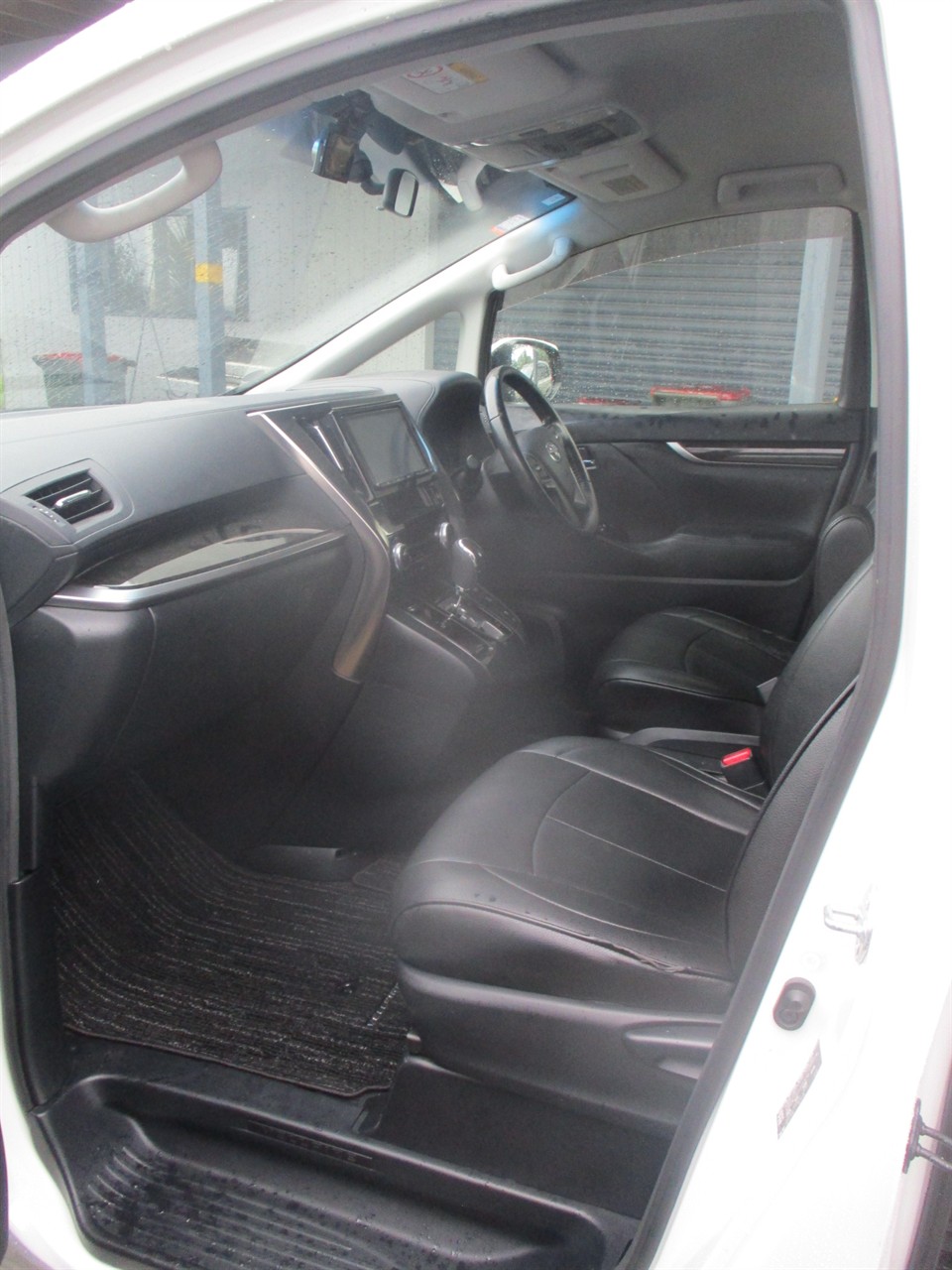 2018 Toyota Vellfire 25x Carousel 1