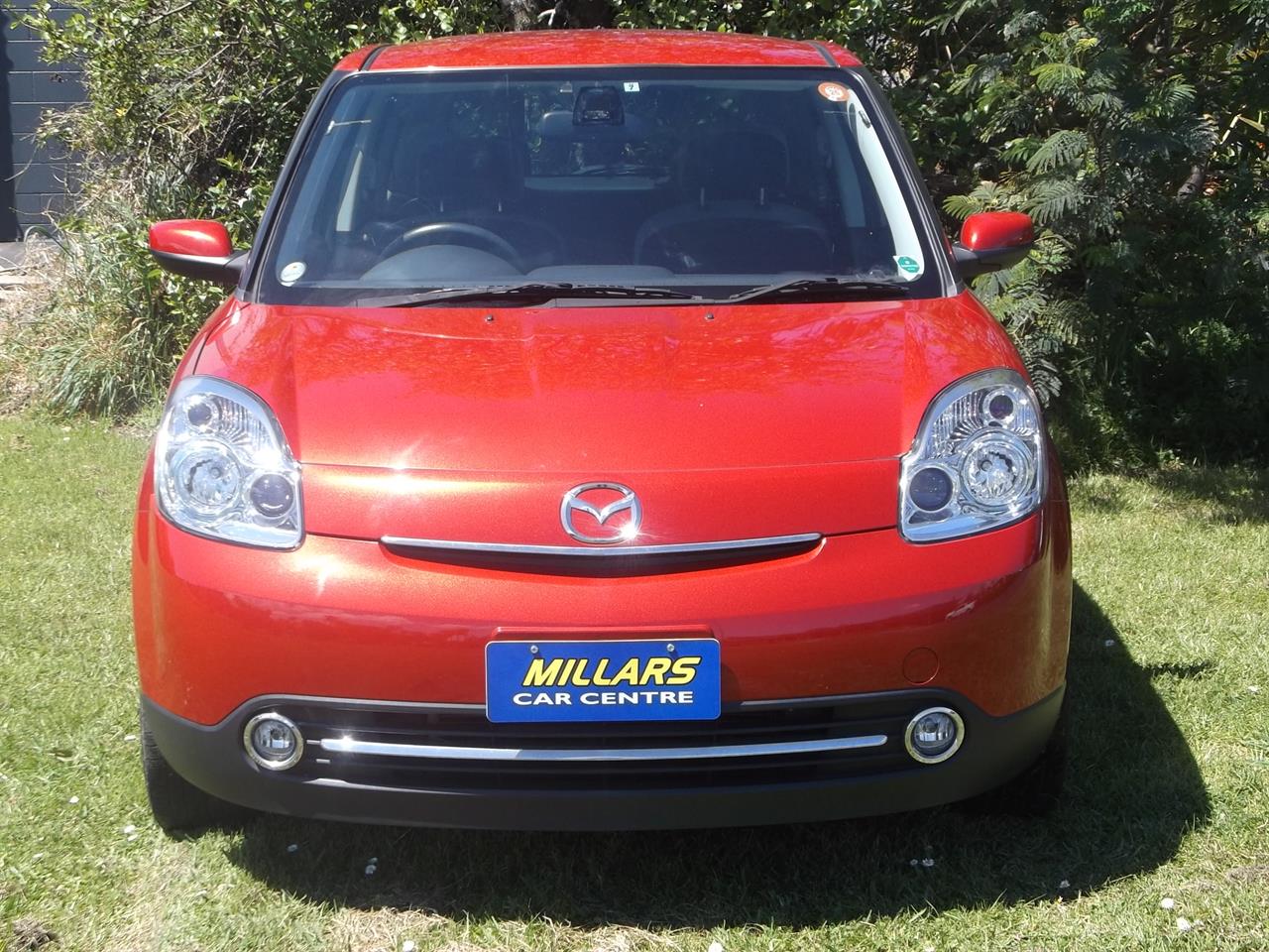 2011 Mazda Verisa Carousel 9
