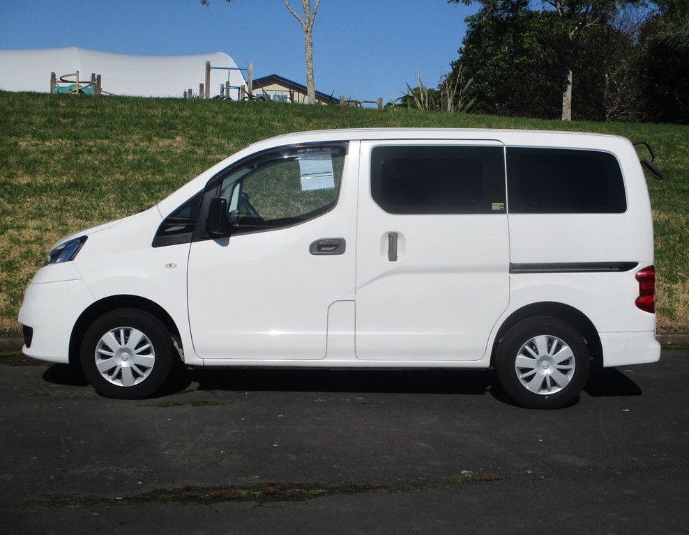 2021 Nissan NV200 Carousel 15