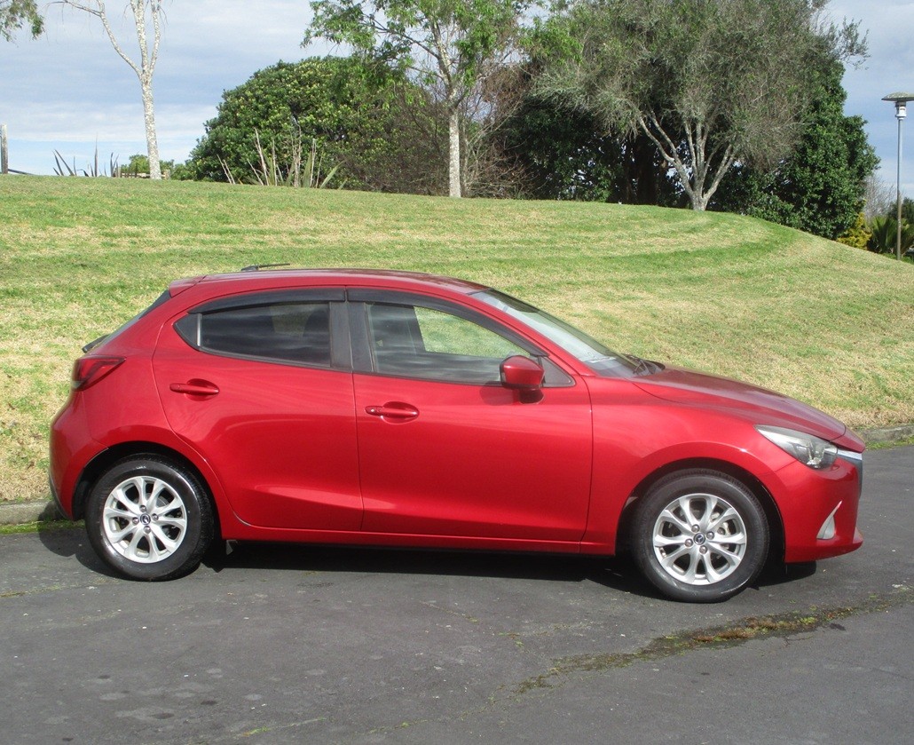 2015 Mazda Demio 13S Carousel 11