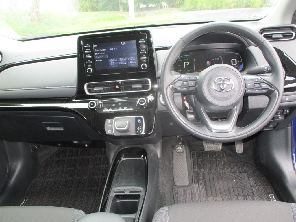 2021 Toyota Aqua X safety sense Carousel 7