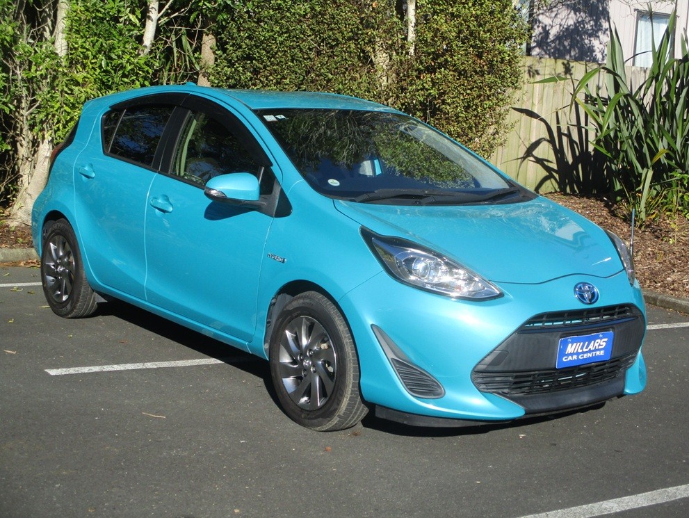 2017 Toyota Aqua G