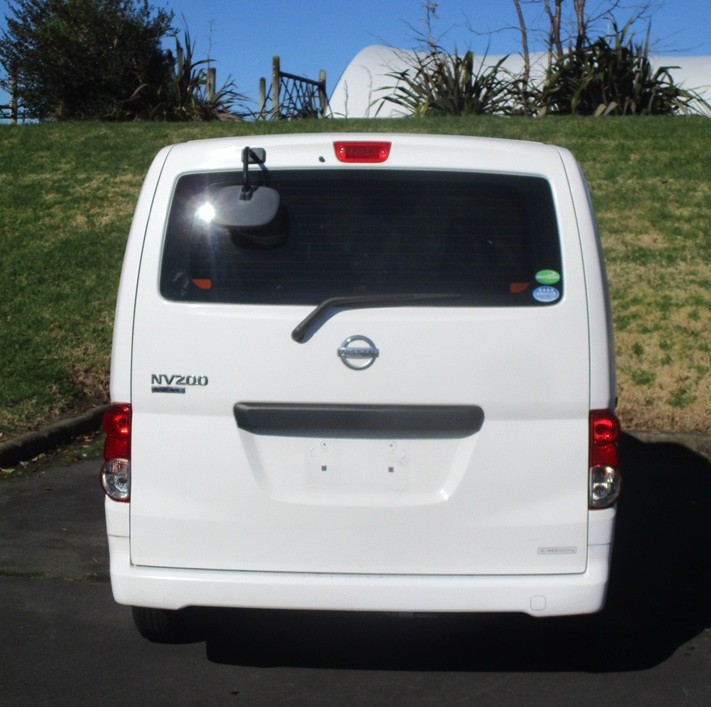 2021 Nissan NV200 Carousel 16