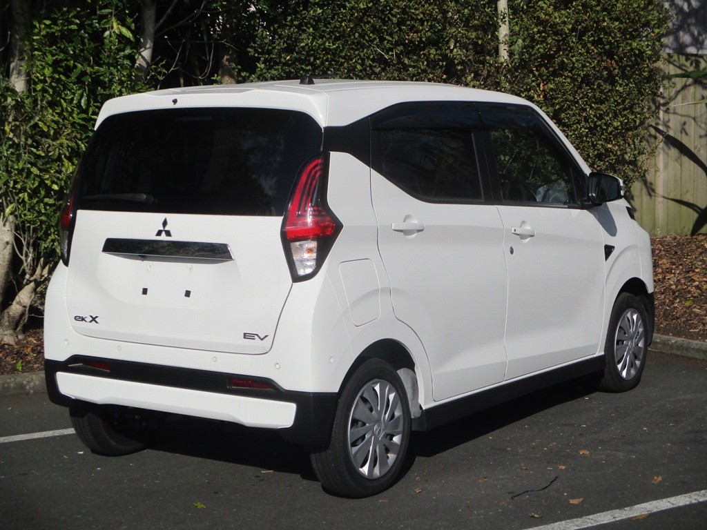 2025 Mitsubishi EK-EV G Carousel 18