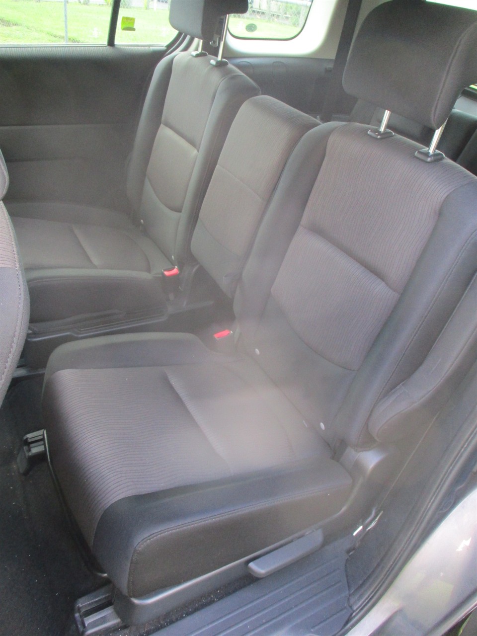 2009 Mazda Premacy Carousel 3