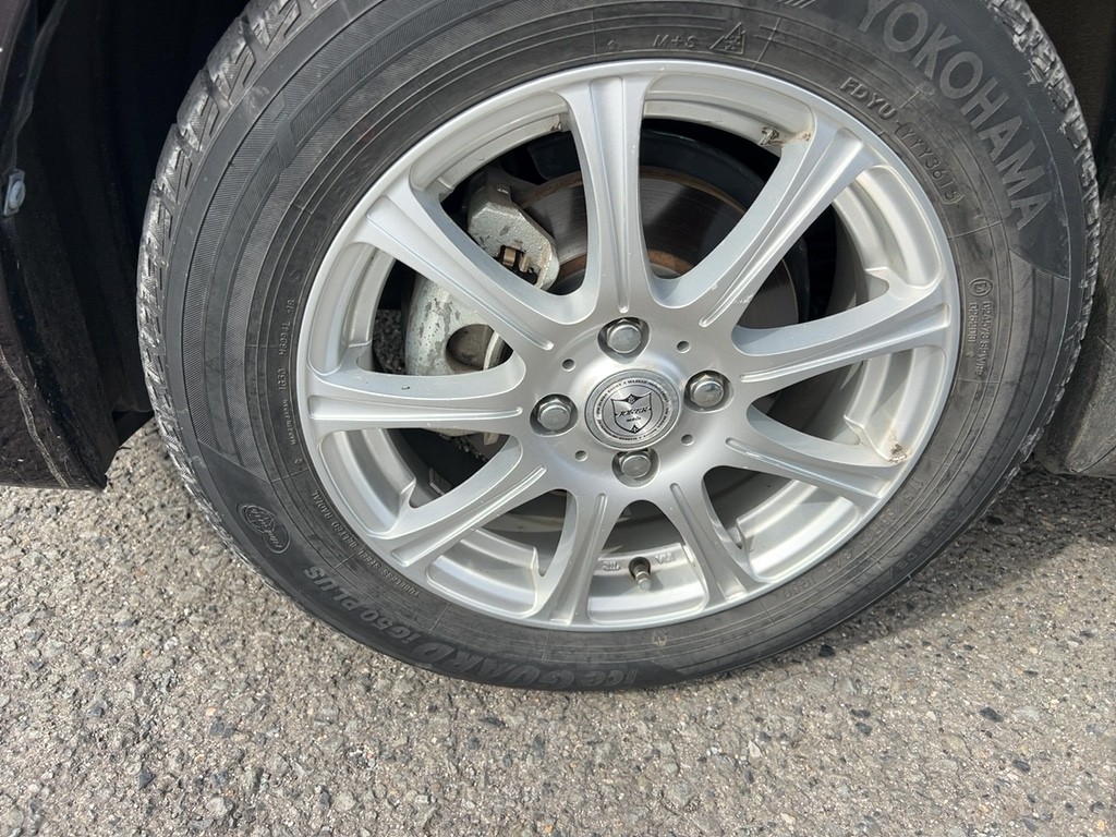 2015 Toyota Spade X Carousel 1
