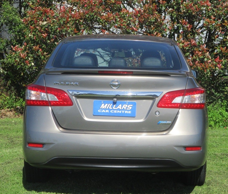 2014 Nissan Pulsar TI Carousel 13