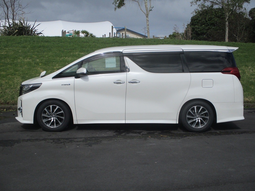 2017 Toyota Alphard Hybrid Carousel 13