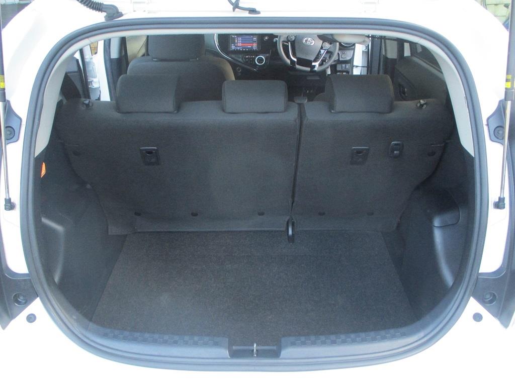 2014 Toyota Aqua S Carousel 5