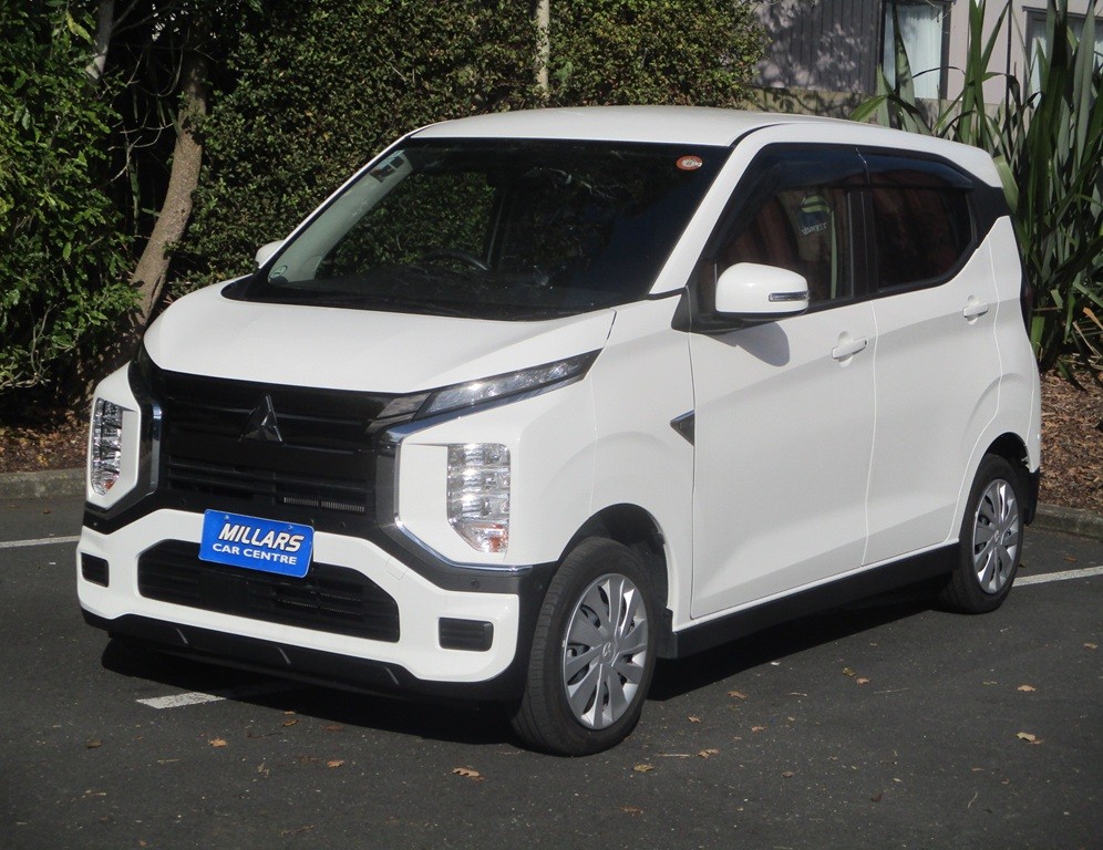 2025 Mitsubishi EK-EV G Carousel 11