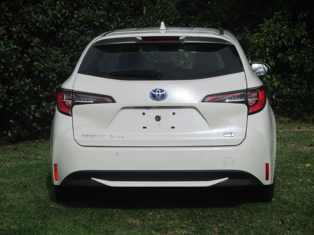 2023 Toyota Corolla Touring Carousel 8