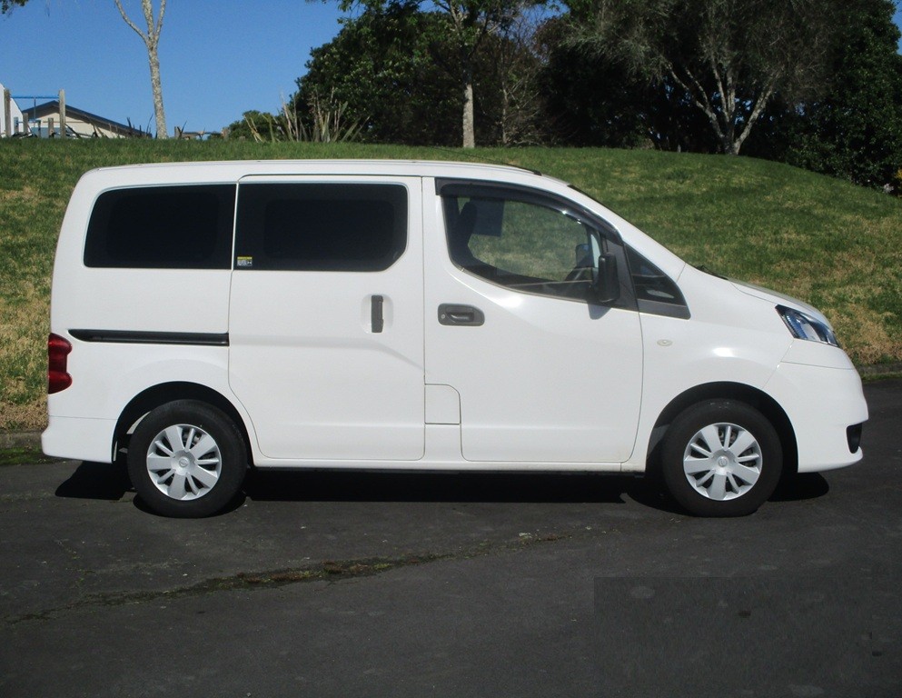 2021 Nissan NV200 Carousel 11