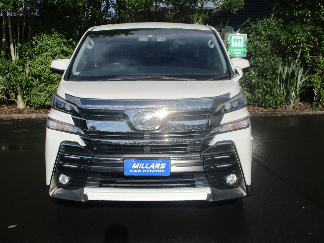 2016 Toyota Vellfire 25x Carousel 9