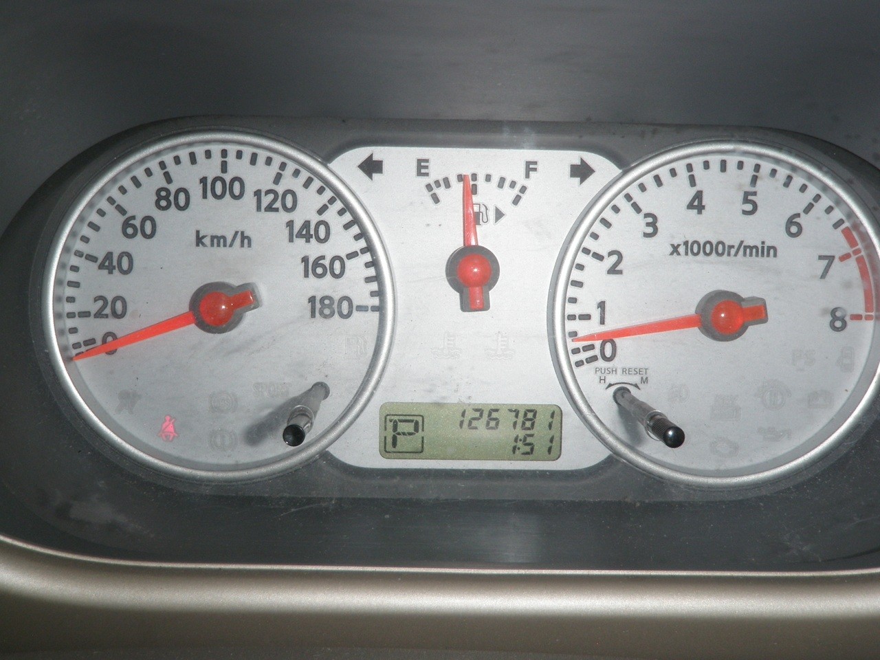 second hand 2005 Nissan CUBE for sale NZ Collage 1