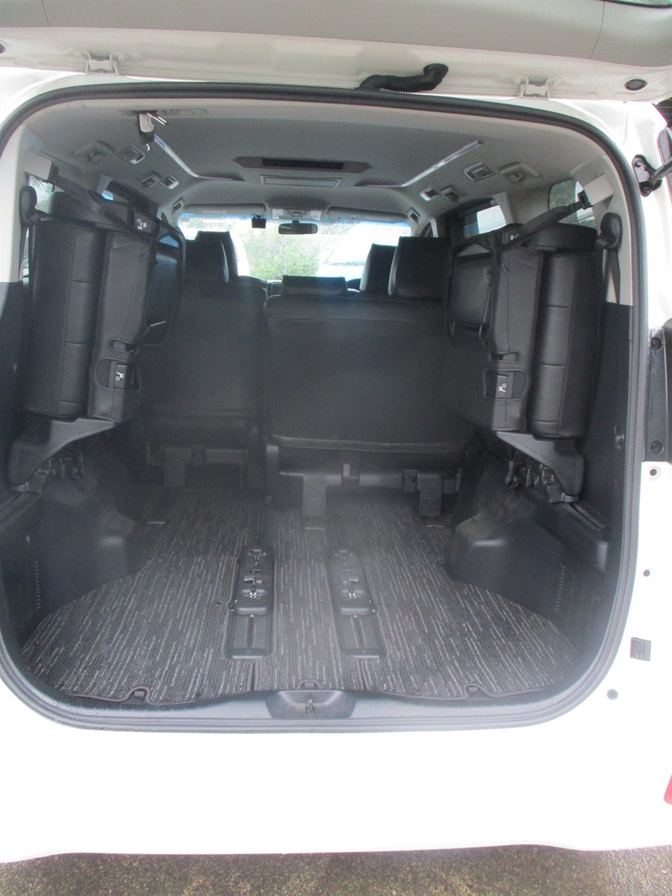 2018 Toyota Vellfire 25x Carousel 3