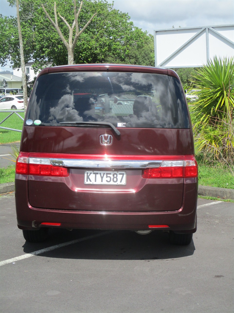 2008 Honda STEP WGN Carousel 13