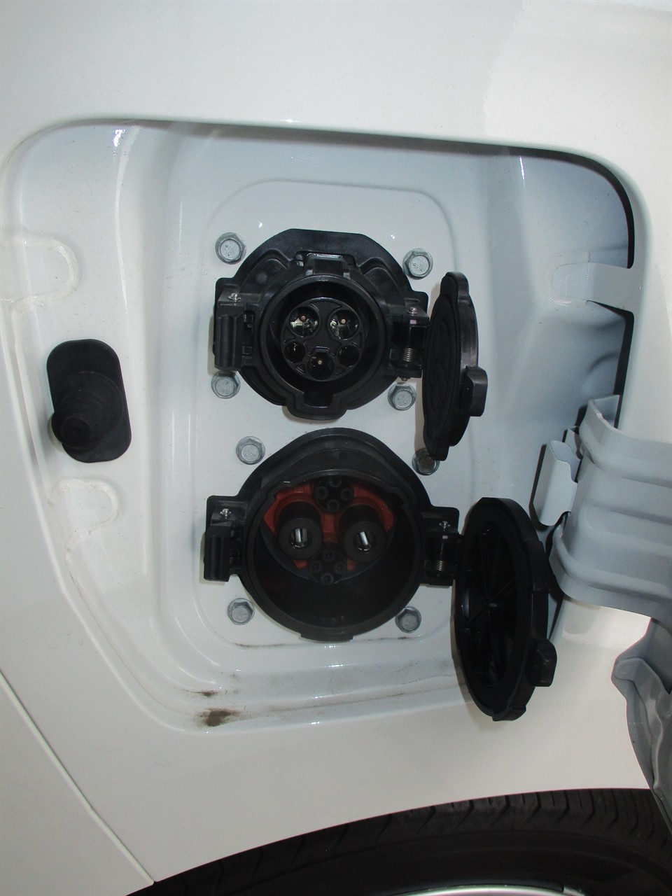 2025 Mitsubishi EK-EV G Carousel 9