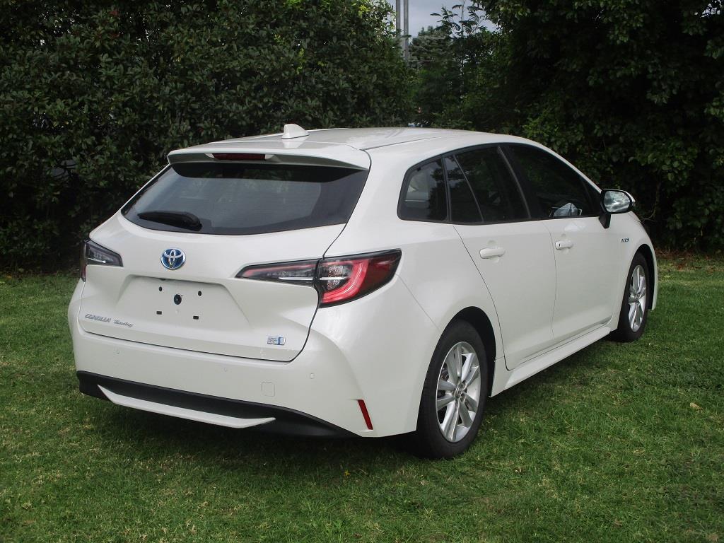 2020 Toyota Corolla Touring Carousel 17