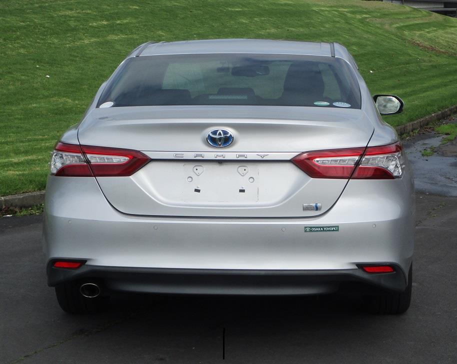 2021 Toyota Camry Hybrid Carousel 18