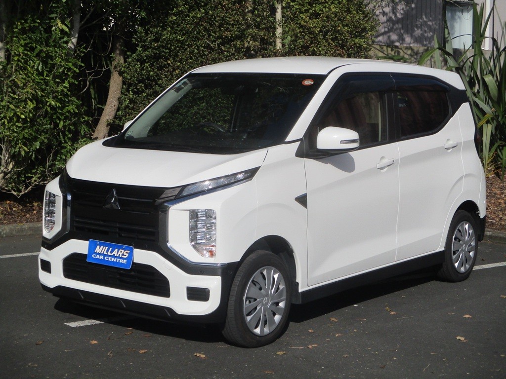 2025 Mitsubishi EK-EV G