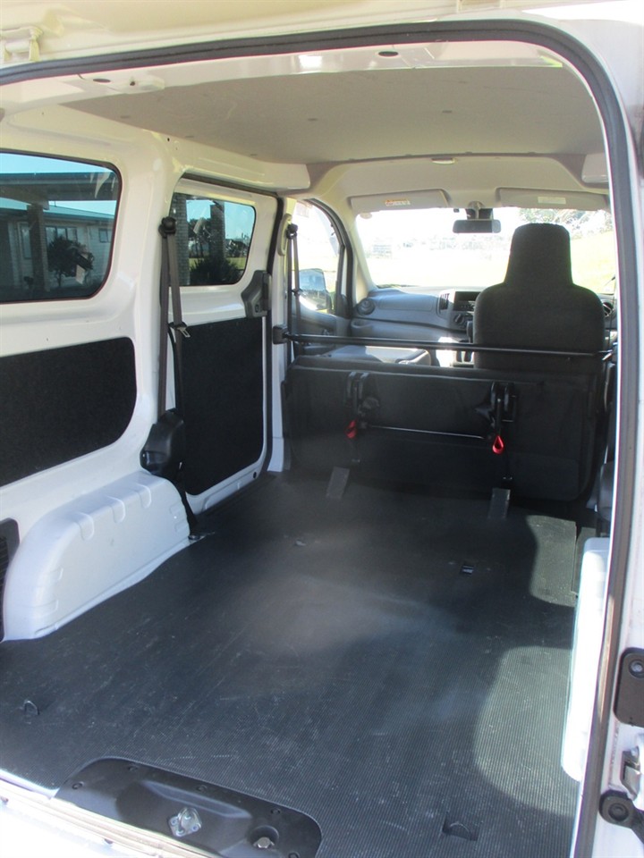 2021 Nissan NV200 Carousel 3