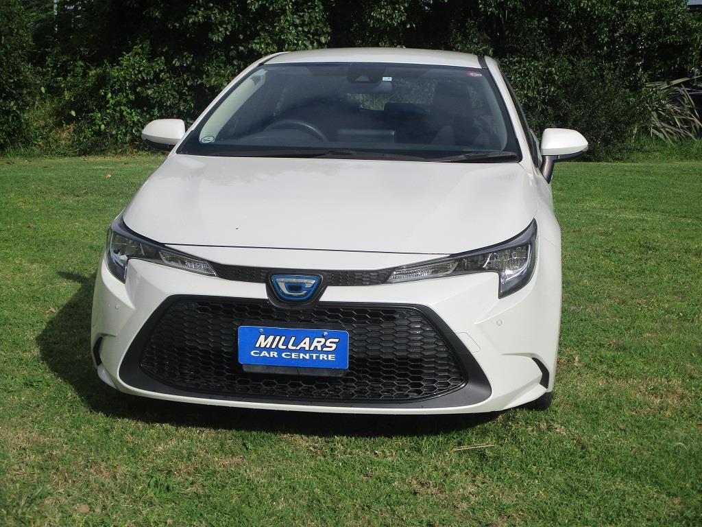 2020 Toyota Corolla Touring Carousel 12