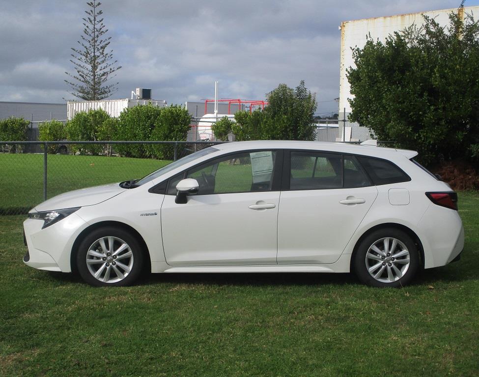 2023 Toyota Corolla Touring Carousel 6