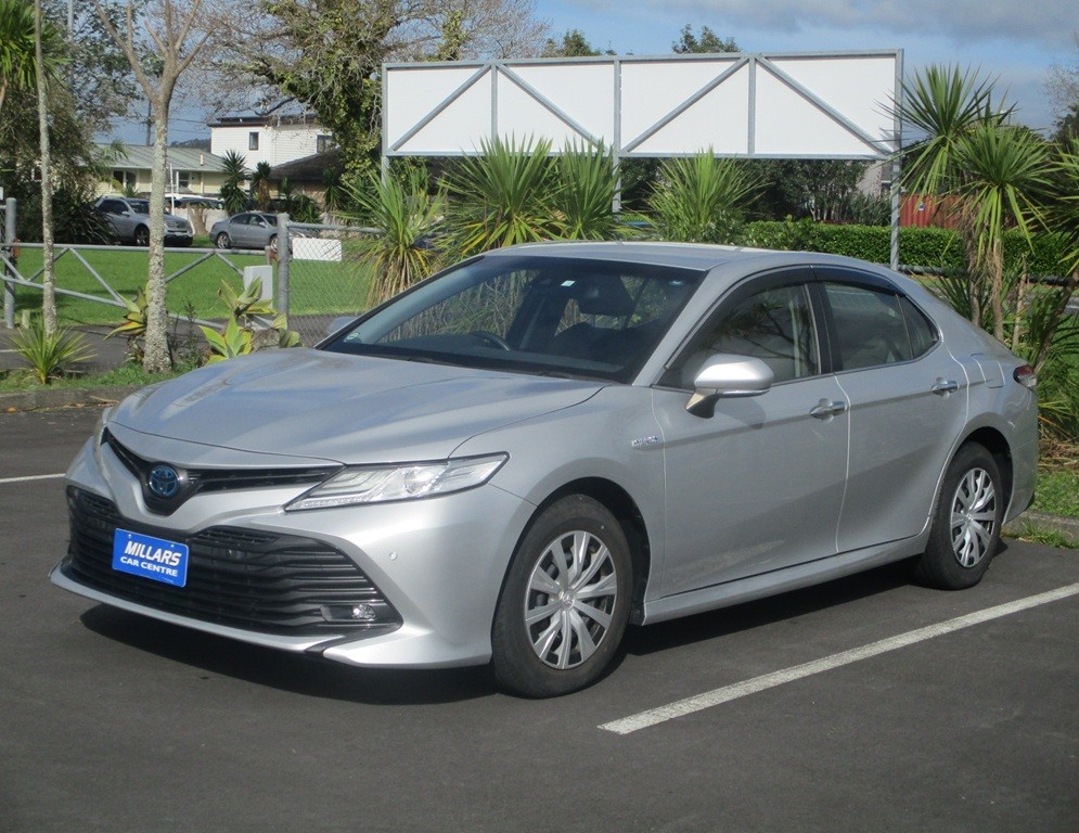 2021 Toyota Camry Hybrid Carousel 11