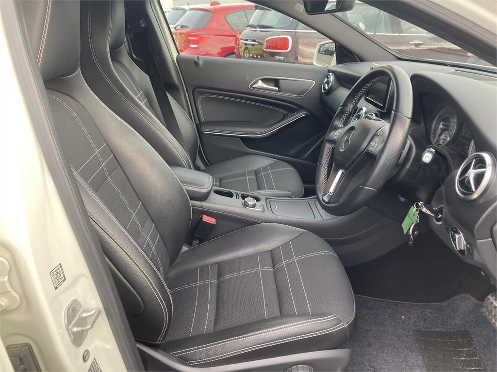 2014 Mercedes Benz A 180 Very Low Kms ... like new Carousel 9