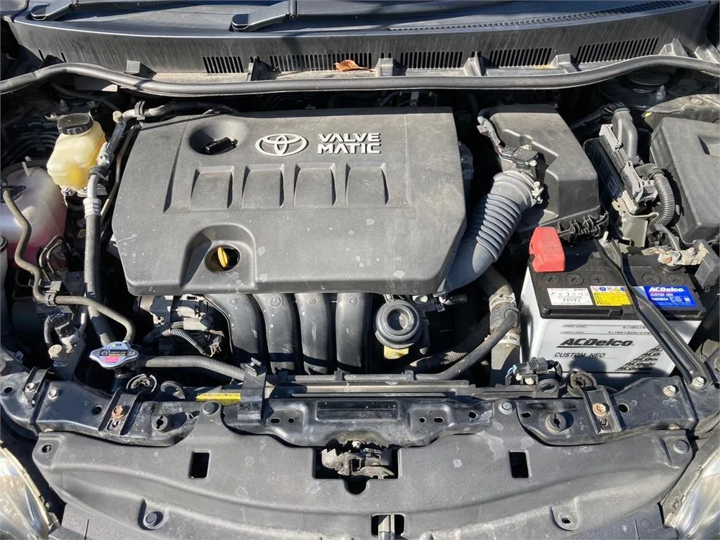 2010 Toyota Wish 1.8X HID Selection Carousel 2