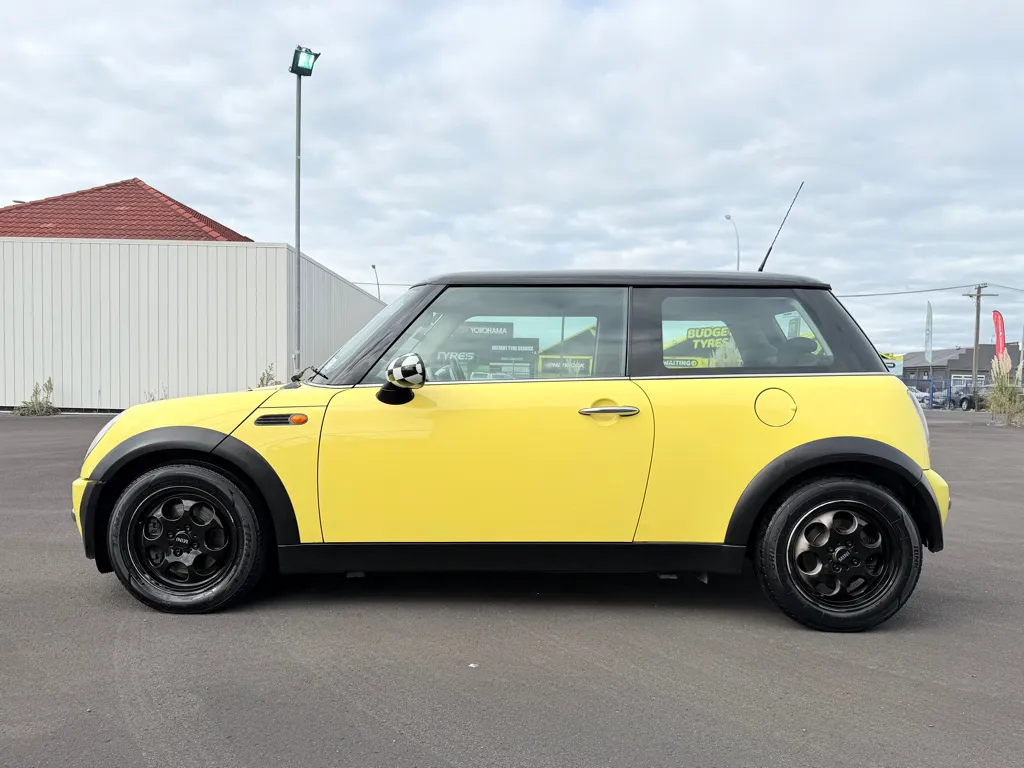 2003 Bmw Mini Cooper ~Low Kms Carousel 3