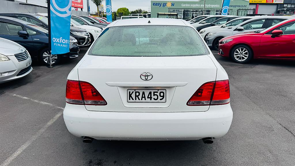 2004 Toyota Crown ROYAL SALOON Carousel 5