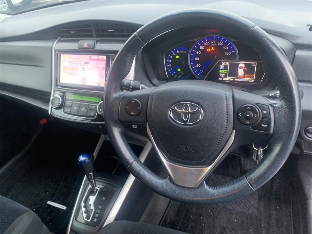 2013 Toyota Corolla Hybrid G .. Fielder Carousel 4