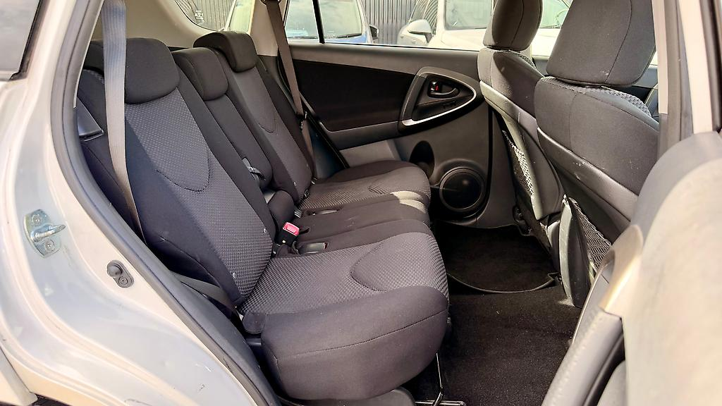 2011 Toyota Rav4 2.4 4WD LTD WAGON 4A Carousel 1