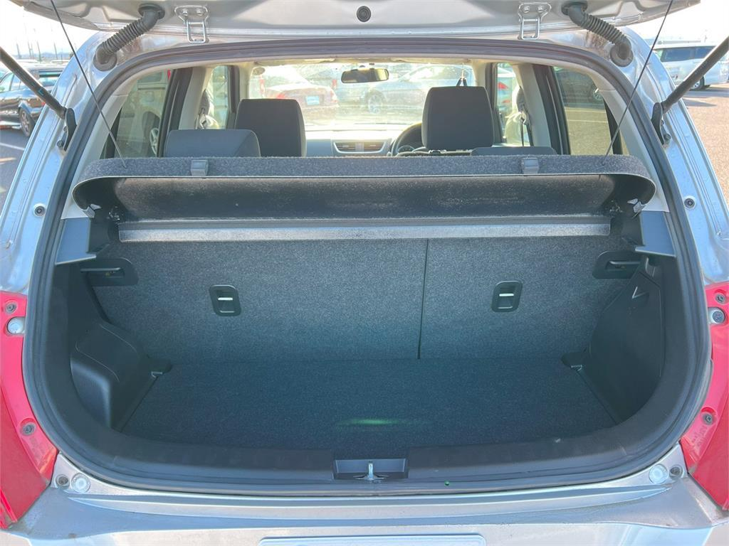 2013 Suzuki Swift XG Carousel 1