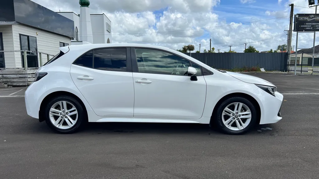 2019 Toyota Corolla GX 2.0P Carousel 3