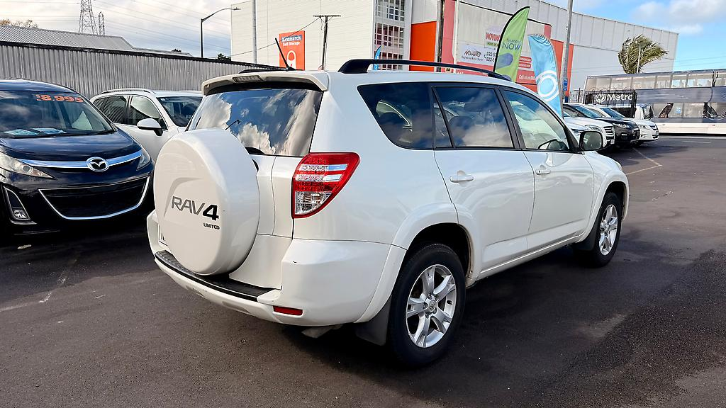 2011 Toyota Rav4 2.4 4WD LTD WAGON 4A Carousel 5
