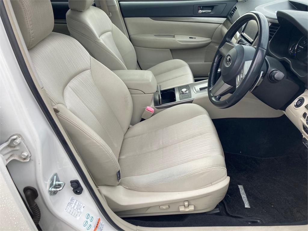 2011 Subaru Legacy 2.5i Eyesight 4WD Carousel 5