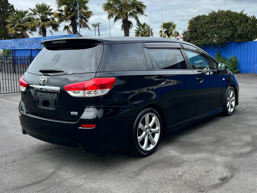 2009 Toyota Wish New Shape 7 Carousel 4