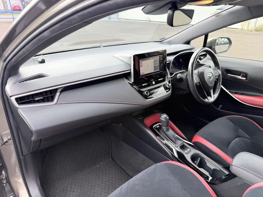 2019 Toyota Corolla Sport Hybrid with Toyota Safety Sense 2.0 Carousel 1