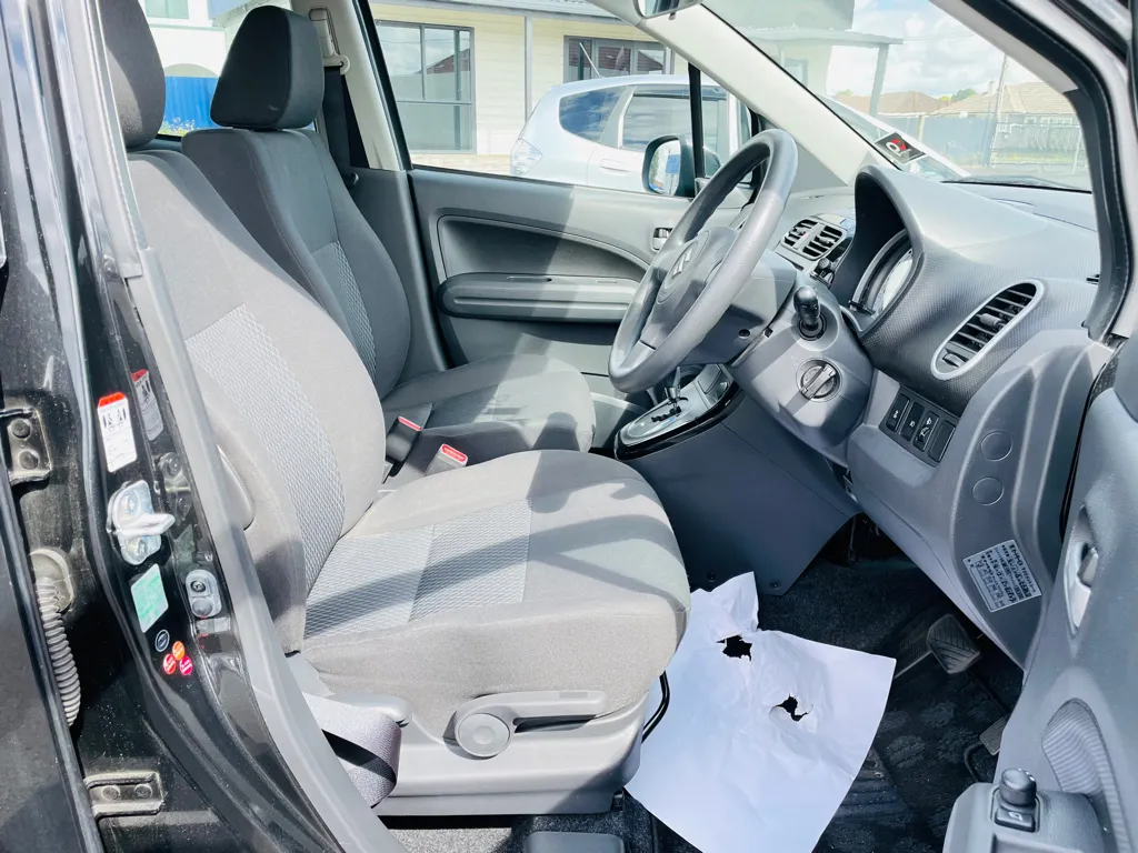 2013 Suzuki Splash LOW KMS Carousel 2