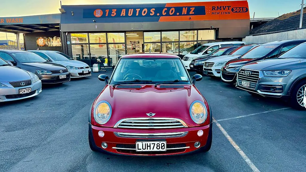 2006 Bmw Mini COOPER Carousel 8