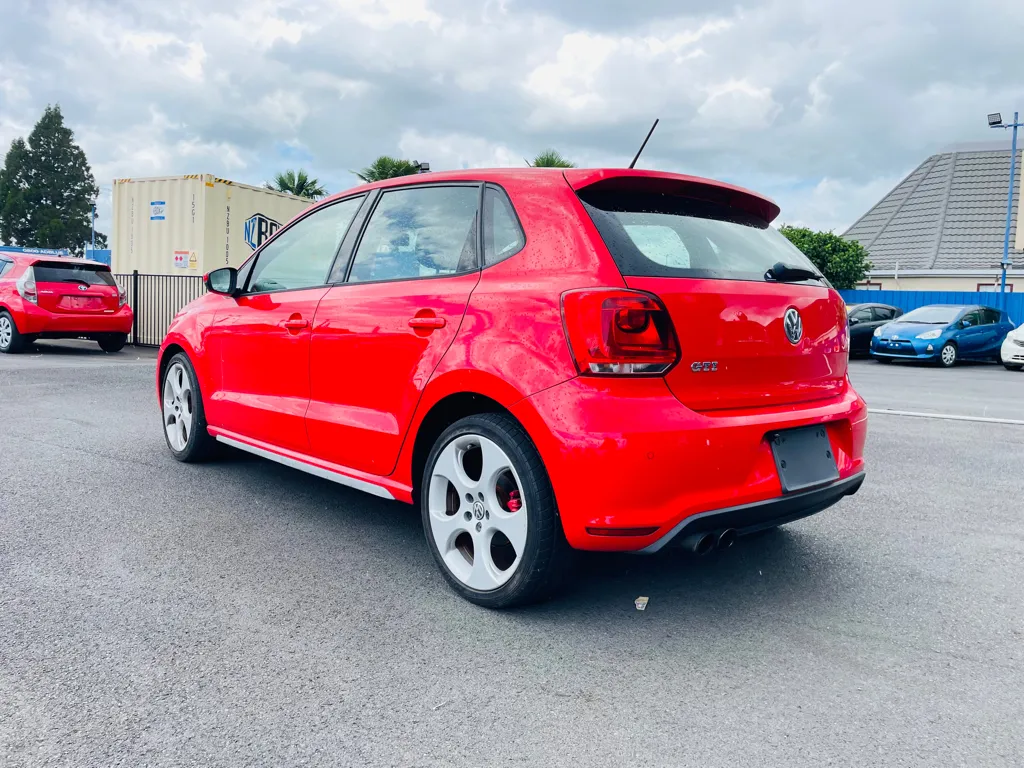 2011 Volkswagen Polo GTI Carousel 6