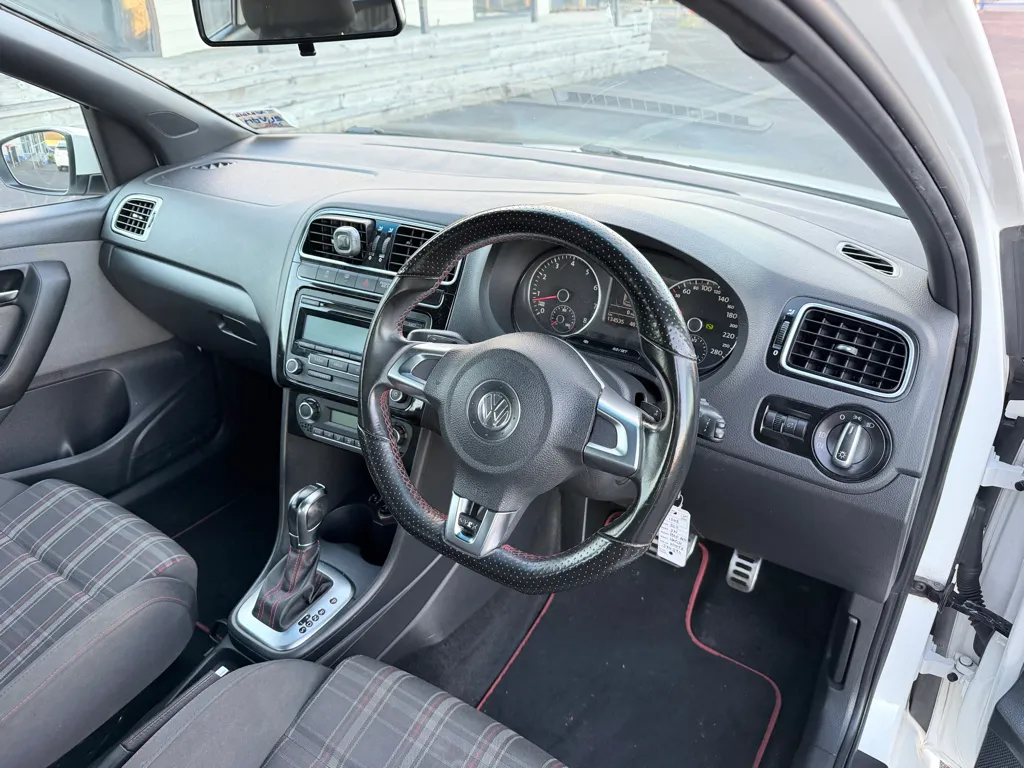 2011 Volkswagen Polo GTI  Carousel 2