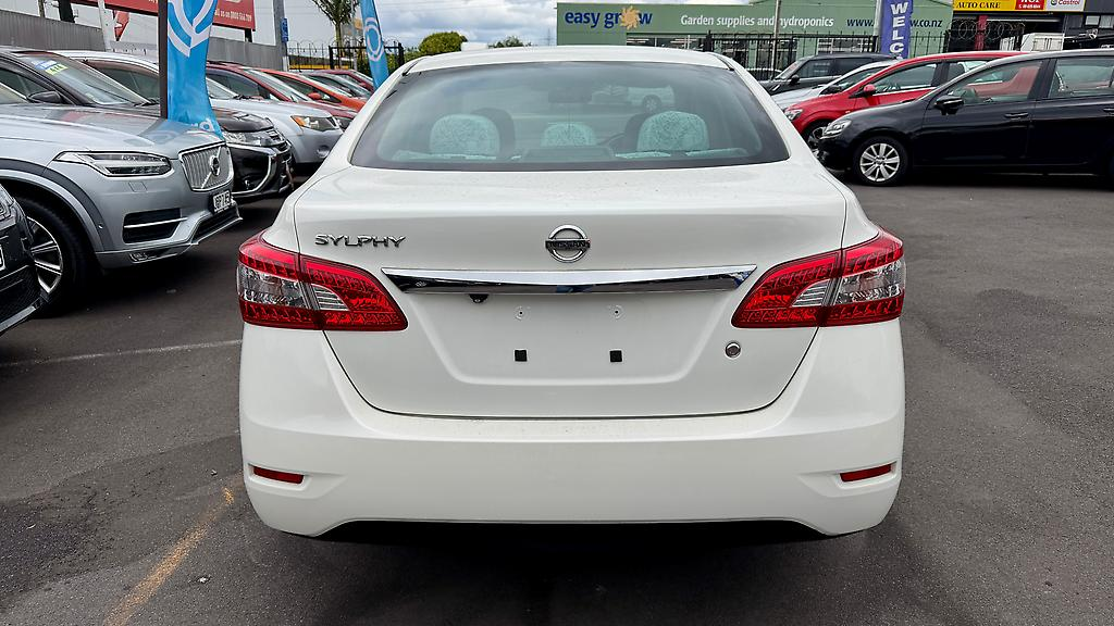 2013 Nissan Sylphy PUSH START Carousel 5