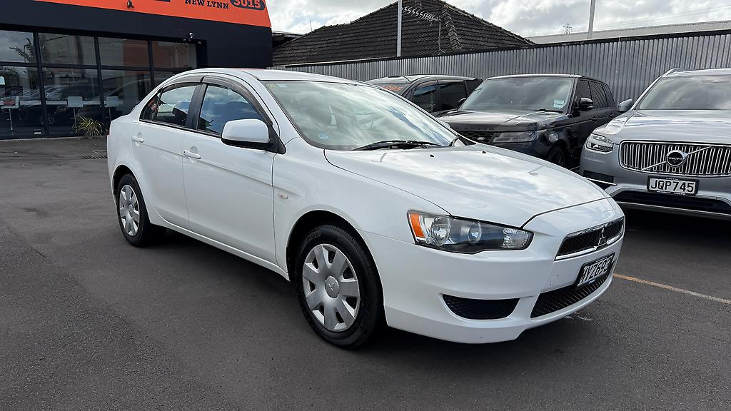 2008 Mitsubishi Galant 2 Keys