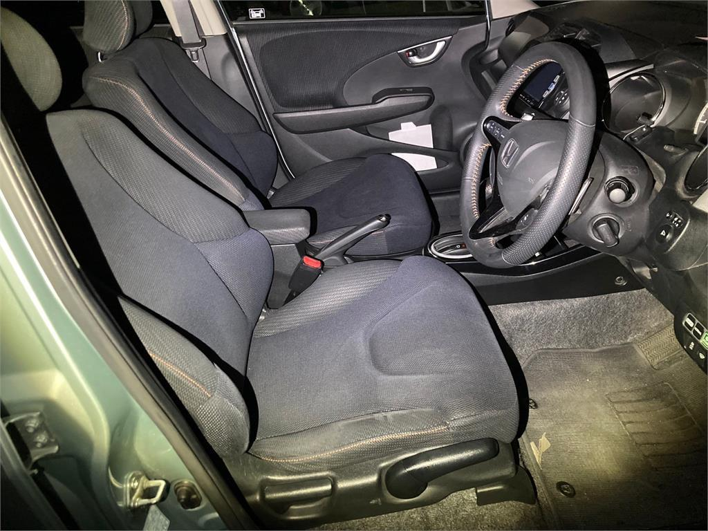 2013 Honda Fit RS Fine Style Carousel 5