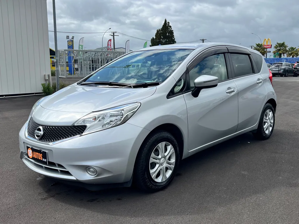 2016 Nissan Note X Carousel 8